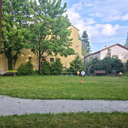 Vysehrad Nonstop Penzion 3*