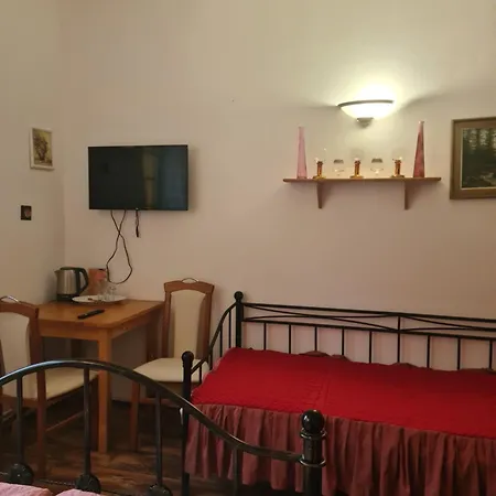 Vysehrad Nonstop Český Krumlov